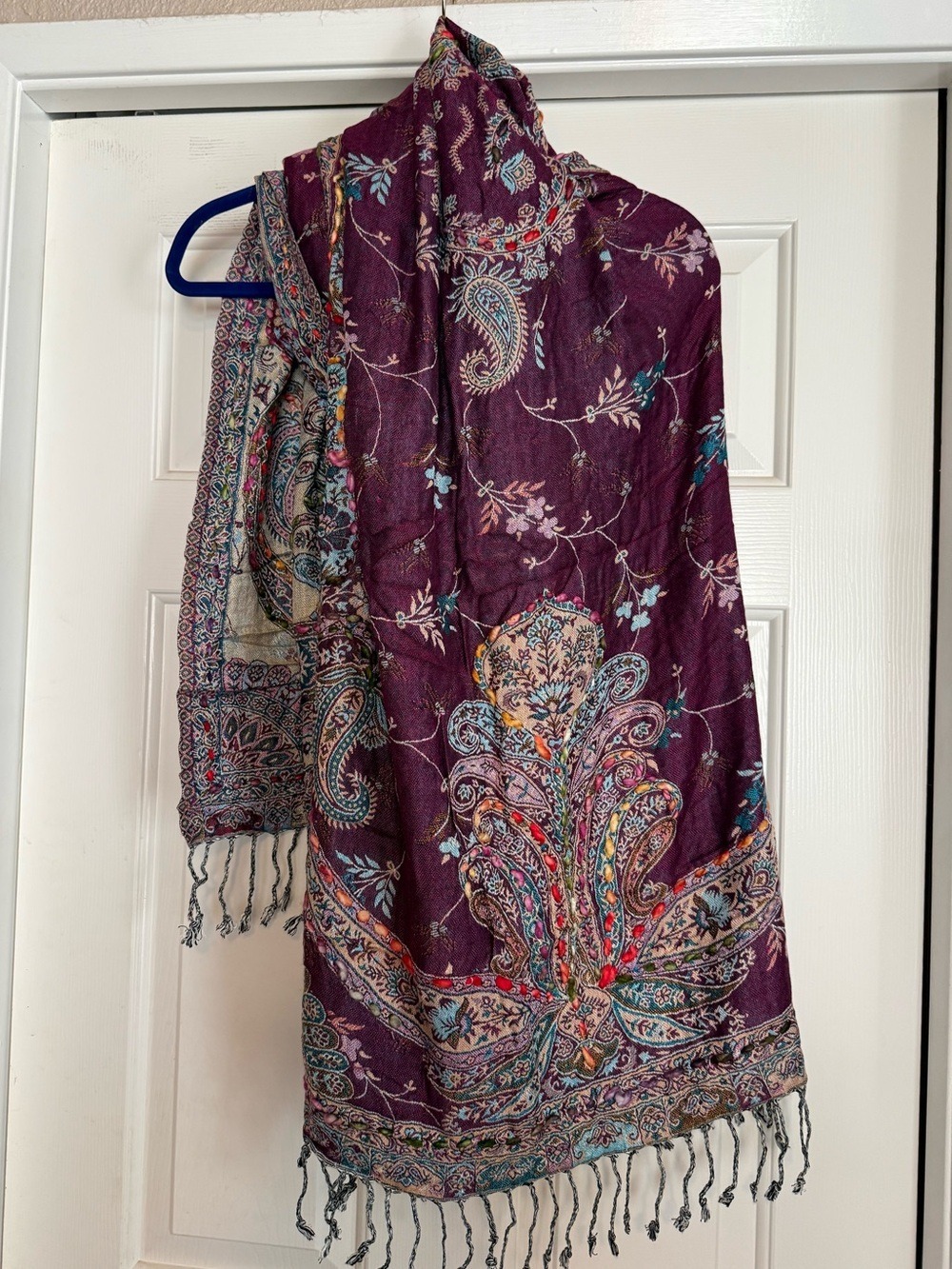 RAJ ANTHROPOLOGY INFINITI SCARF PAISLEY BURGUNDY